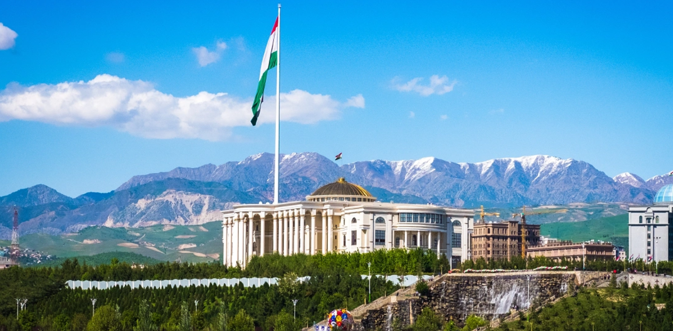 ДЎСТ ДОШТАНИ ВАТАН АЗ НИШОНАҲОИ ИМОНДОРИСТ!