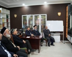 РАФТИ ТАМОШОИ ИРОАИ ПАЁМИ ПЕШВОИ МИЛЛАТ, ПРЕЗИДЕНТИ КИШВАР, МУҲТАРАМ ЭМОМАЛӢ РАҲМОН БА МАҶЛИСИ ОЛИИ ҶУМҲУРИИ ТОҶИКИСТОН  ДАР МАРКАЗИ ИСЛОМӢ